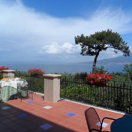 Ancelle Sorrento - Casa D'Accoglienza Hotel Castellammare di Stabia Exterior photo
