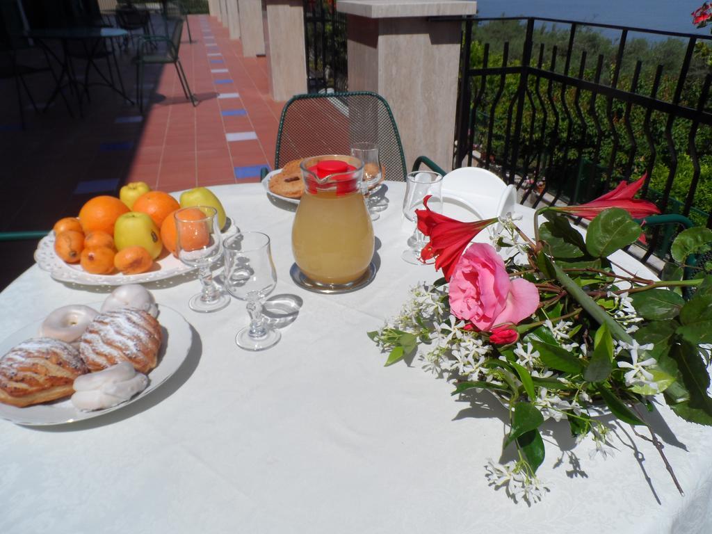 Ancelle Sorrento - Casa D'Accoglienza Hotel Castellammare di Stabia Exterior photo